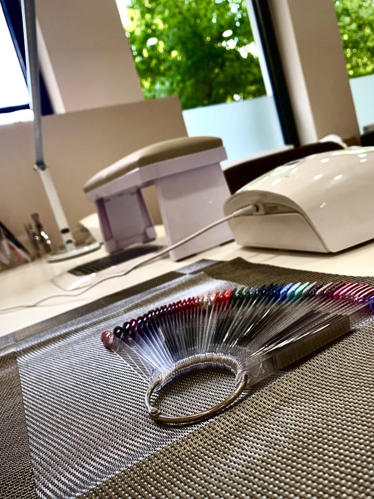 Nageldesign Salon Feel.Beauty Wien 1190 Grinzinger Allee 17